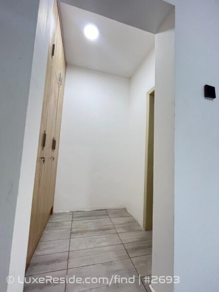 Built-in wooden wardrobes