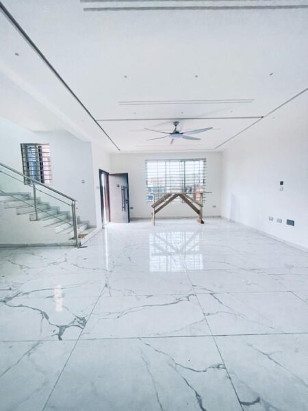 featured image of the Modern 4-Bedroom House with Boys’ Quarters for Sale at Lakeside Estate, Community 18