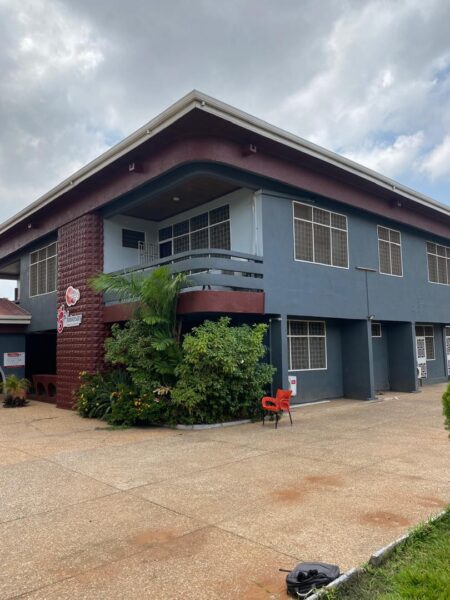 featured image of the Spacious 16-Bedroom Office Space for Rent in Dzorwulu with Air Conditioning and Modern Furnishings