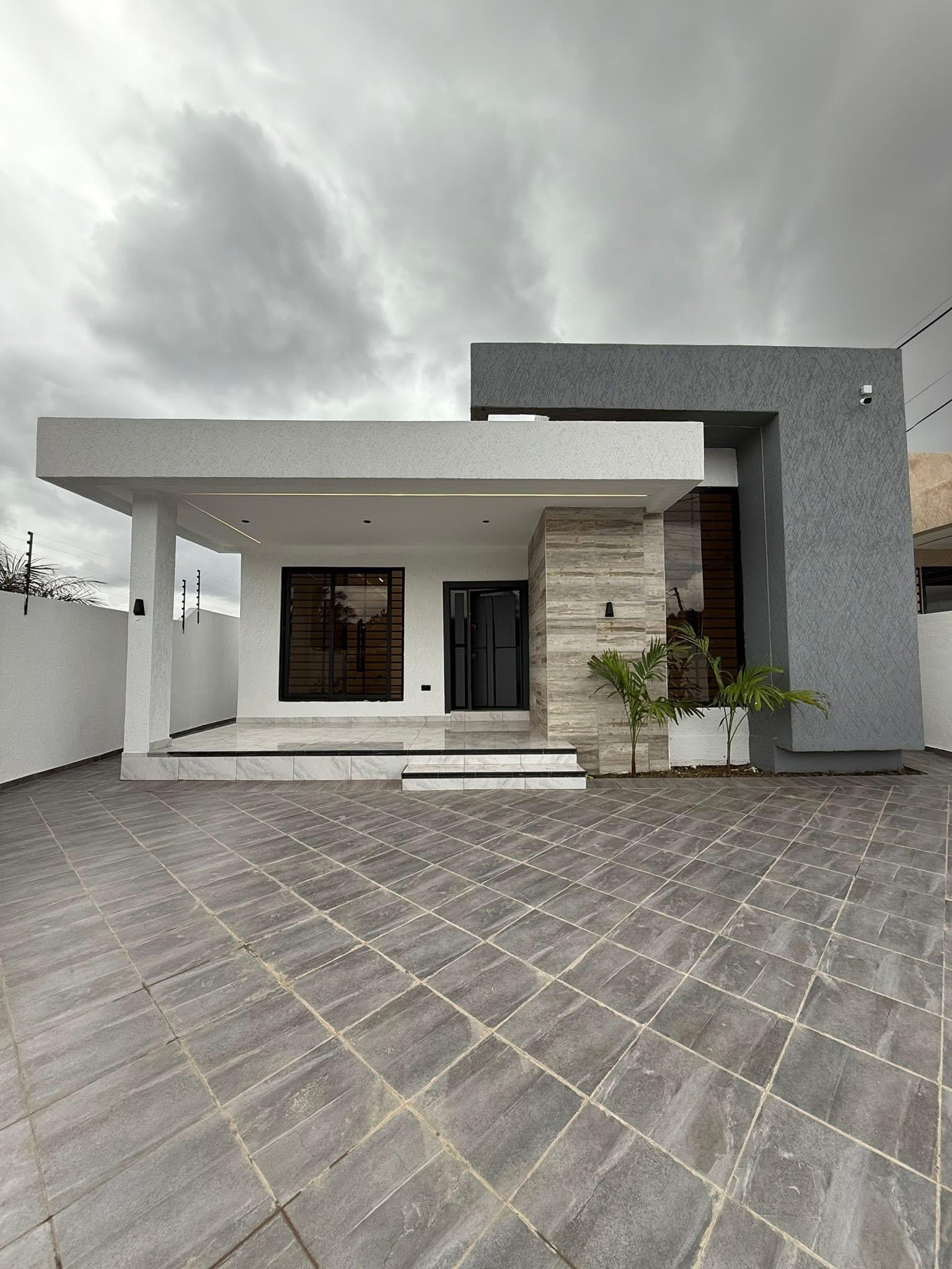 Featured image for the 3-Bedroom House for Sale in Lakeside Estate – Peaceful Residential Area