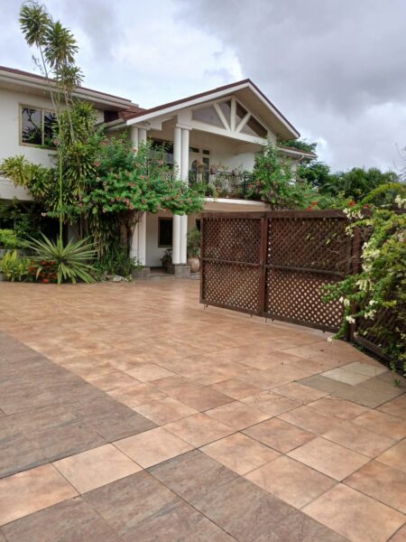featured image of the Classic 5-Bedroom House with Pool & Garden for Sale in Dzorwulu – Price Negotiable