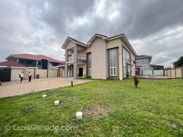 featured image of the Elegant 4-Bedroom House with Boys Quarters for Rent at Adjiringano