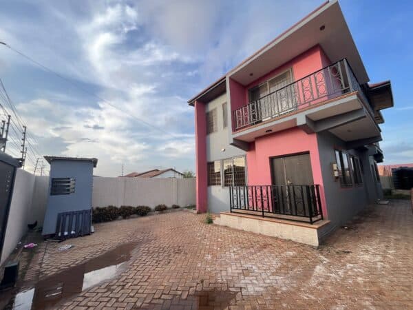 featured image of the 3-Bedroom House for Rent in Adjiriganor