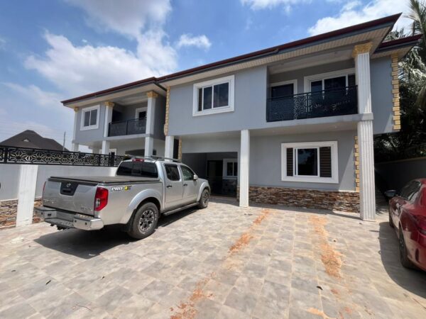 featured image of the All Ensuite 3-Bedroom Apartment for Rent in West Trassacco with Modern Finishes