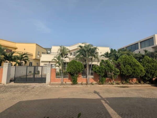 featured image of the Spacious 4-Bedroom House for Rent in Cantonments with Private Garden and Shared Pool